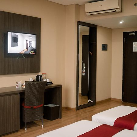 Merapi Merbabu Hotels Bekasi Eksteriør billede