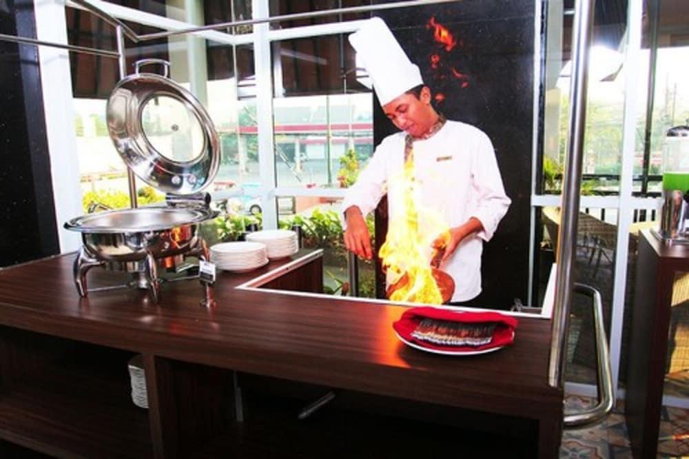 Merapi Merbabu Hotels Bekasi Eksteriør billede