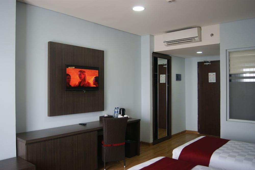 Merapi Merbabu Hotels Bekasi Eksteriør billede