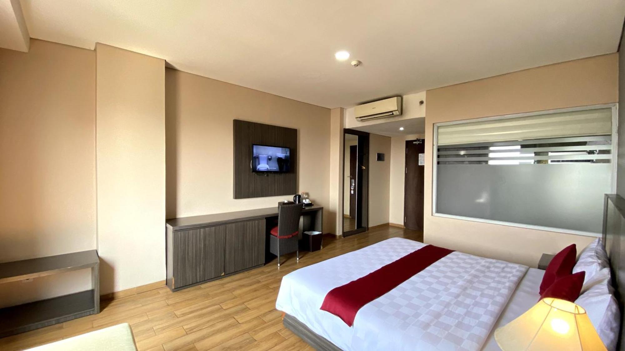 Merapi Merbabu Hotels Bekasi Eksteriør billede
