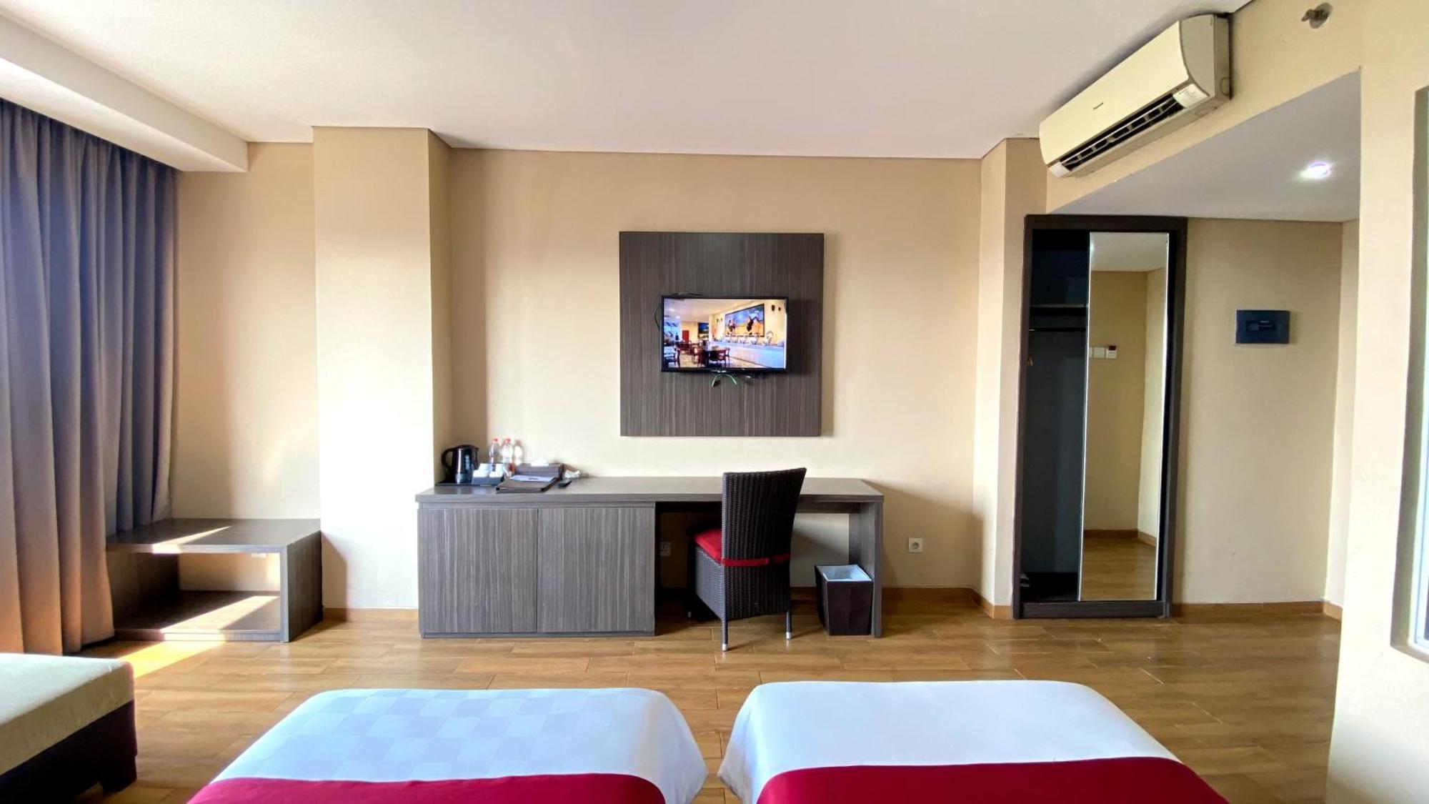Merapi Merbabu Hotels Bekasi Eksteriør billede
