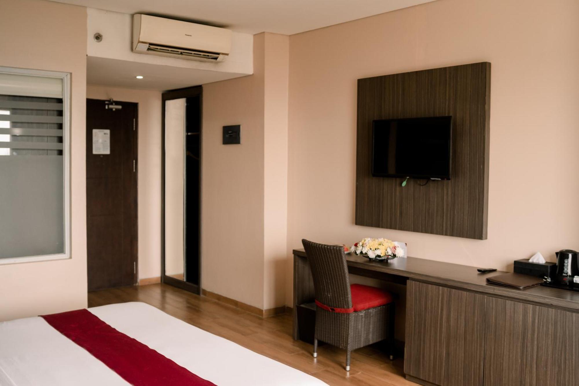 Merapi Merbabu Hotels Bekasi Eksteriør billede