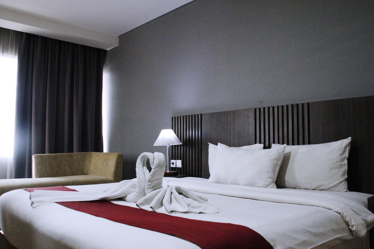 Merapi Merbabu Hotels Bekasi Eksteriør billede
