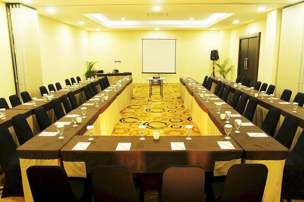 Merapi Merbabu Hotels Bekasi Eksteriør billede